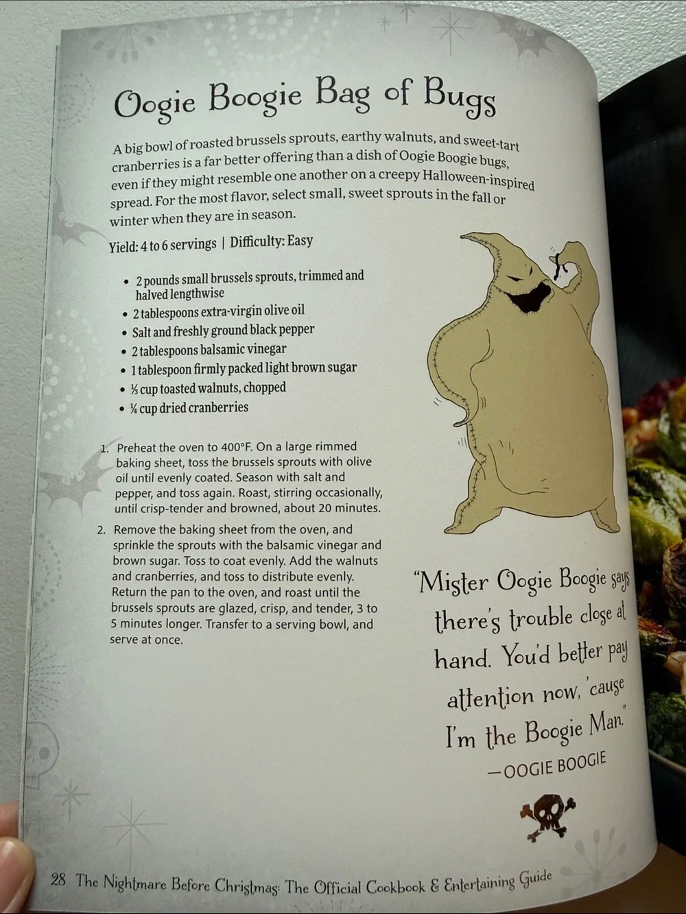Disney Tim Burton's The Nightmare Before Christmas Cookbook - Black/Green Cover